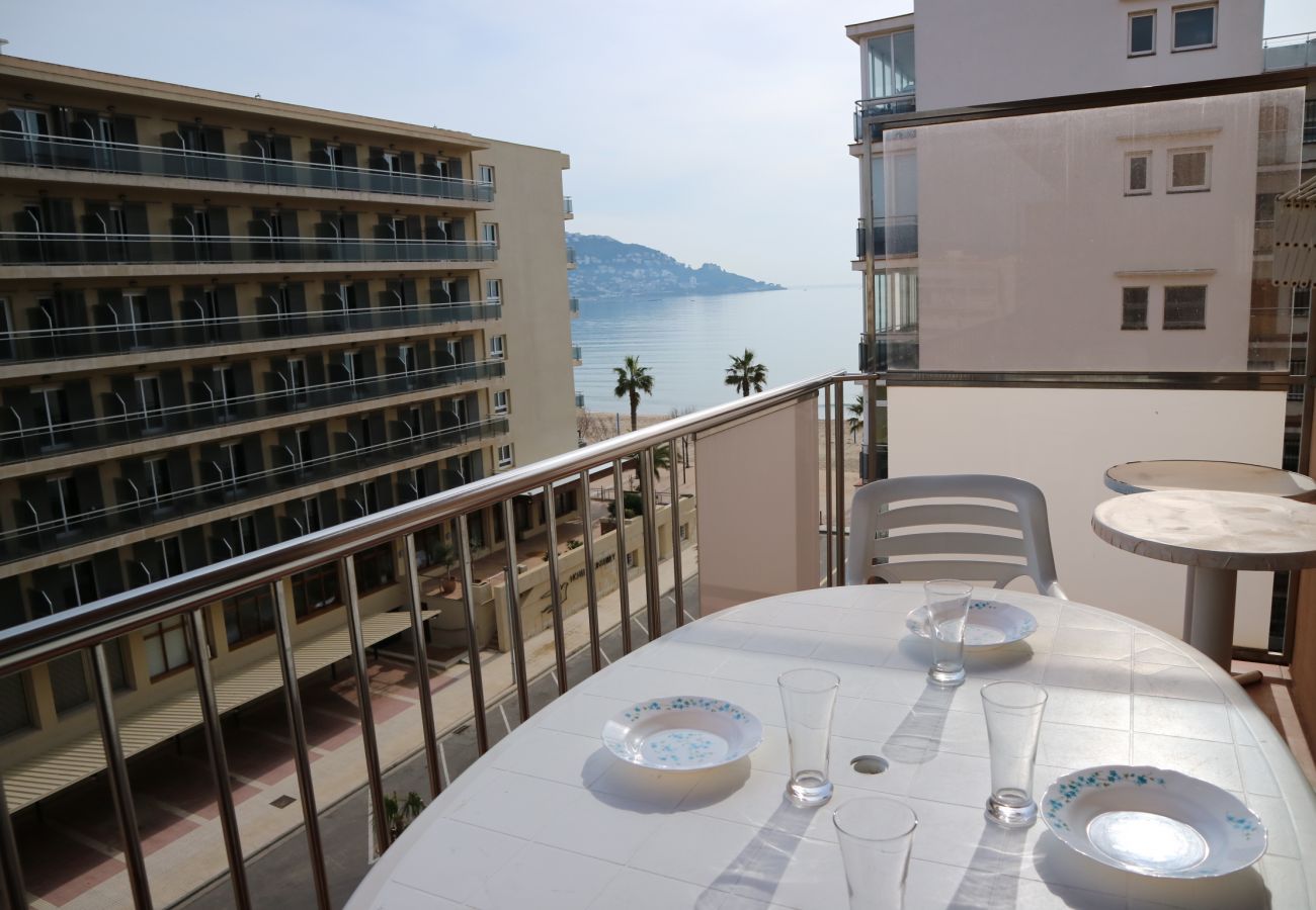 Apartment in Rosas / Roses - Ref. 66904