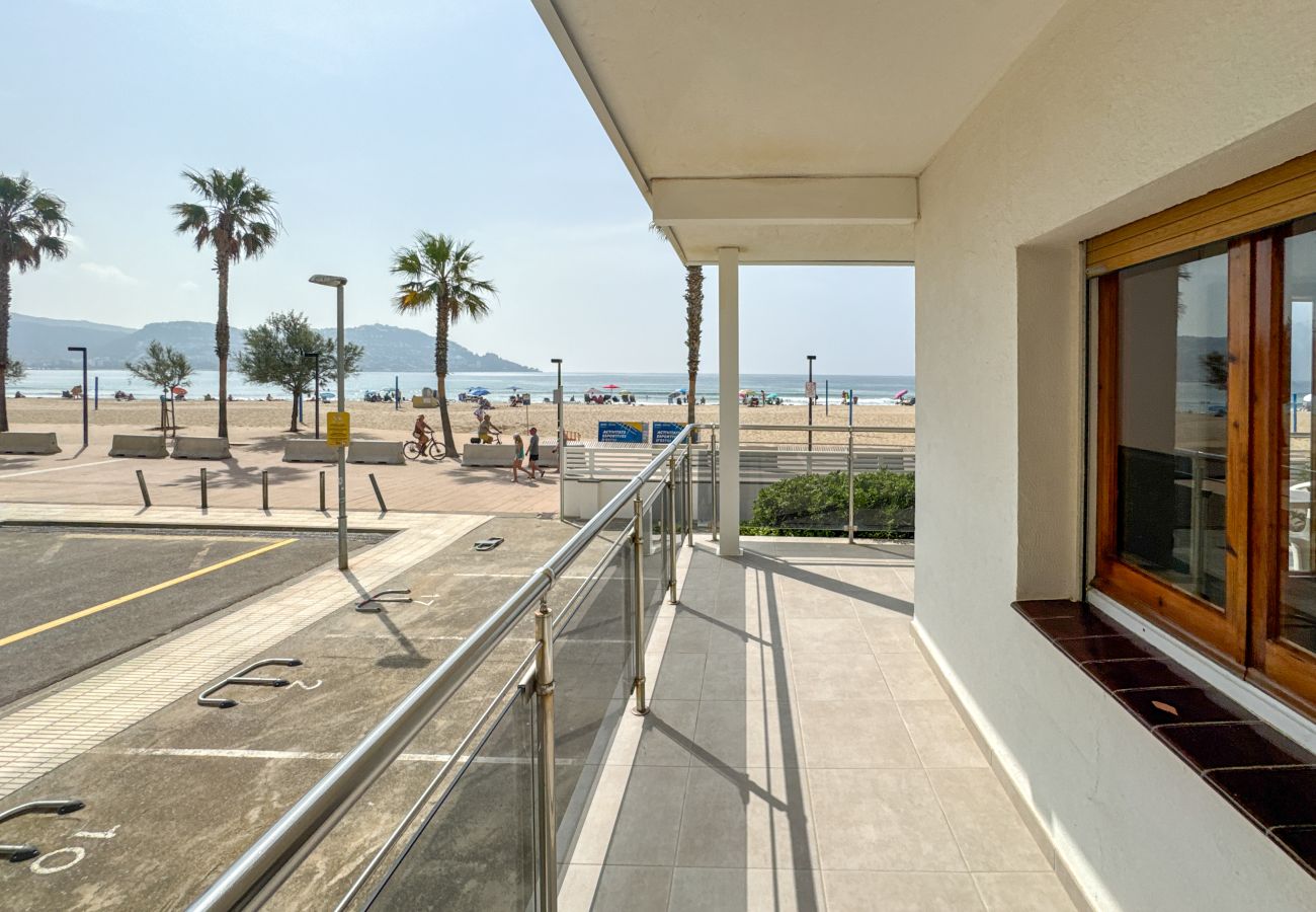 Apartment in Rosas / Roses - Ref. 67010 Apartment in Rosas / Roses - Ref. 67010