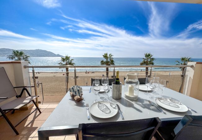 Apartment in Rosas / Roses - Ref. 66315 Apartment in Rosas / Roses - Ref. 66315