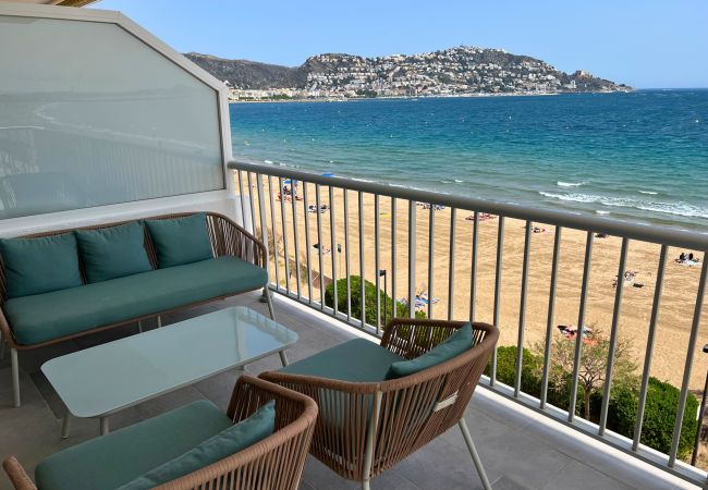 Apartment in Rosas / Roses - Ref. 385064 Apartment in Rosas / Roses - Ref. 385064