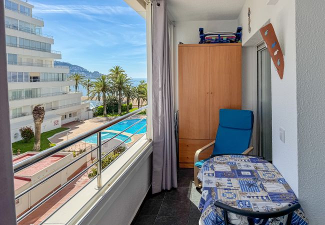 Apartment in Rosas / Roses - Ref. 736107